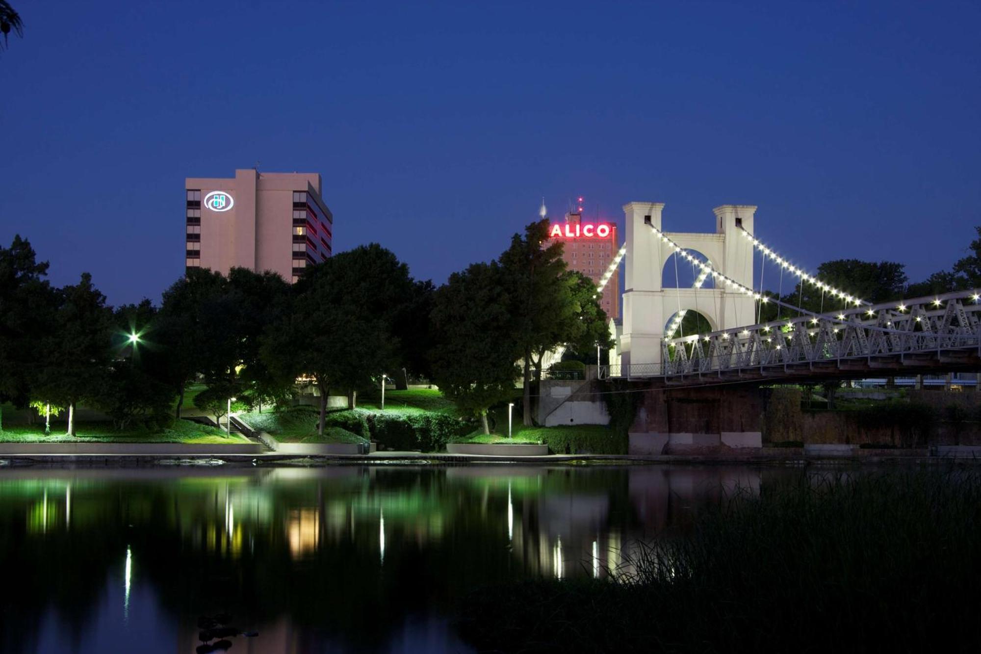 Hilton Waco Exterior foto